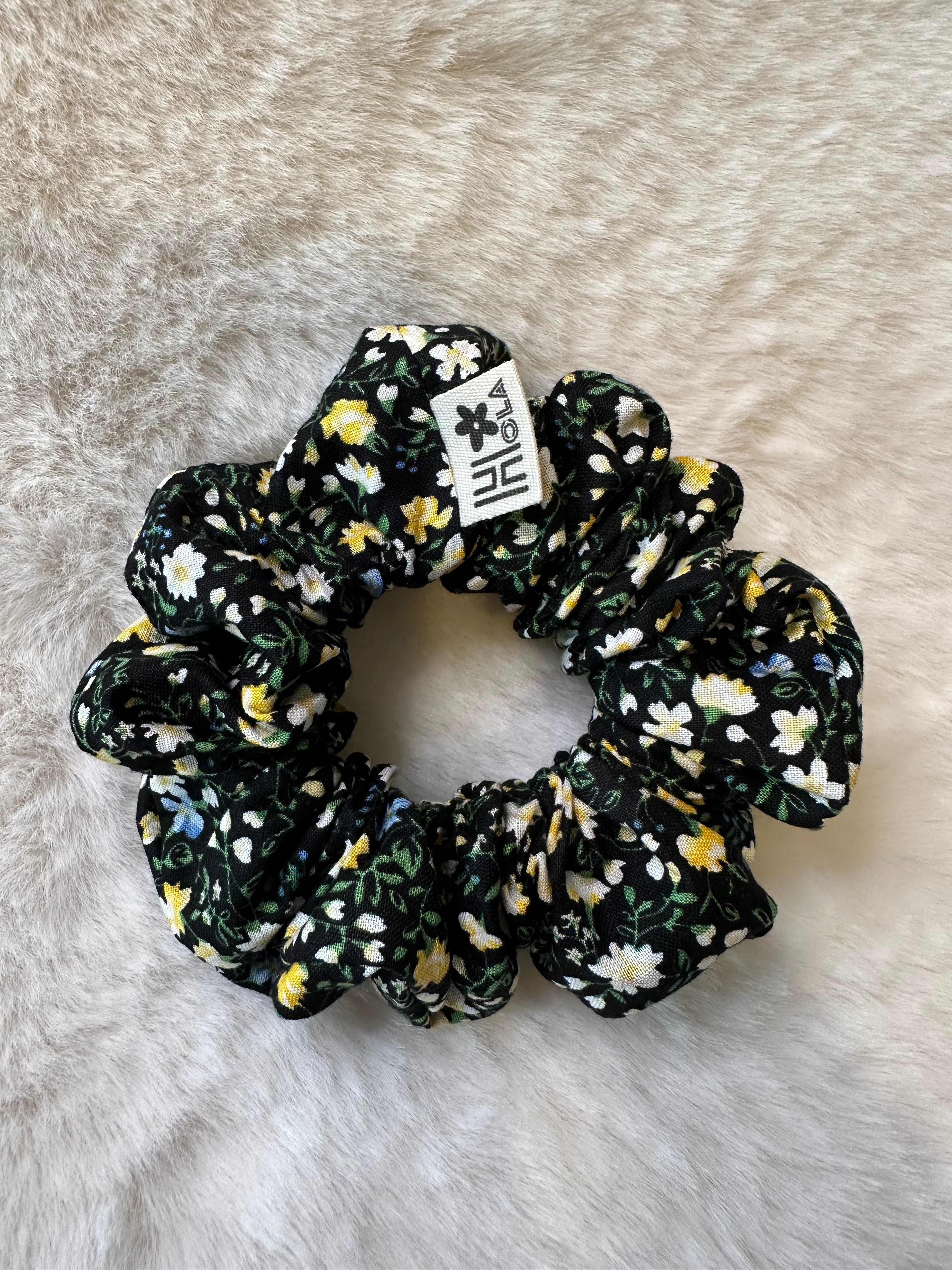 Handgemachte Scrunchies aus Baumwollstoff | Größen S M L Farben und Muster